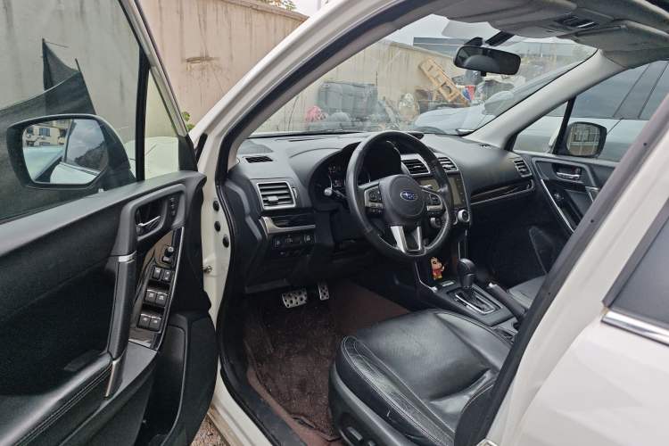 Used Subaru Forester 2016 2.5i Prestige Navigation Edition
