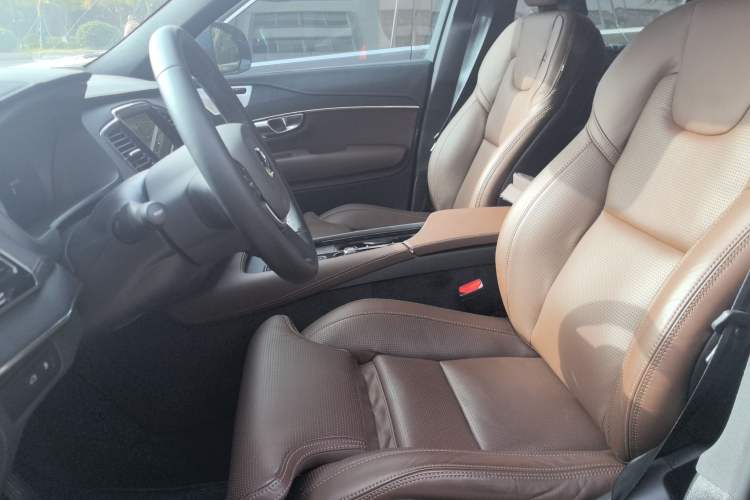 Used Volvo XC90 New Energy 2025 T8 Luxury Prestige 7-Seater
