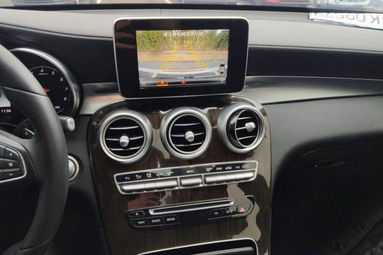 Used Mercedes-Benz GLC 2019 GLC 260 L 4MATIC Dynamic Model