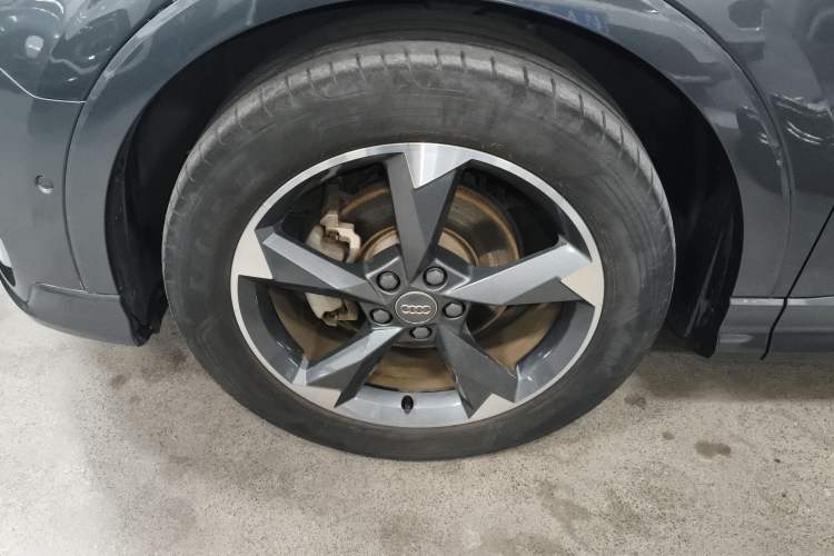 Used Audi Q3 2021 35 TFSI Fashion Dynamic Model