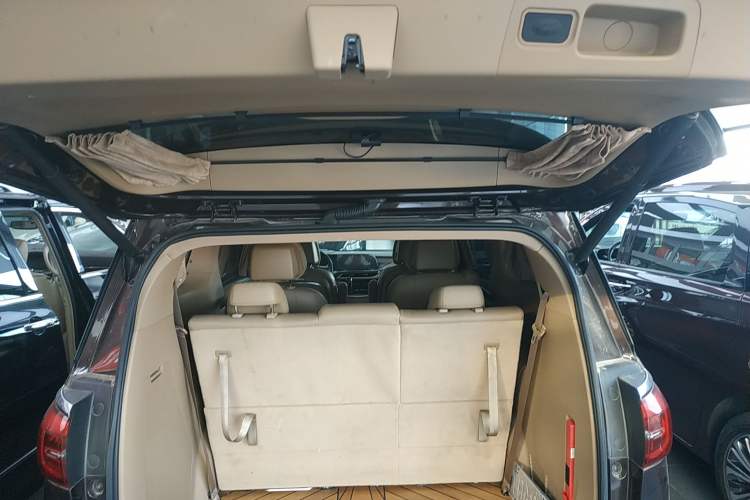 Used Buick GL8 2020 ES Land Cruiser 653T Luxury Model