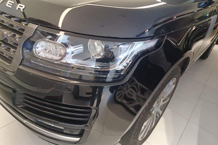 Used Land Rover Range Rover Vogue 2017 3.0T Gasoline HSE Middle East