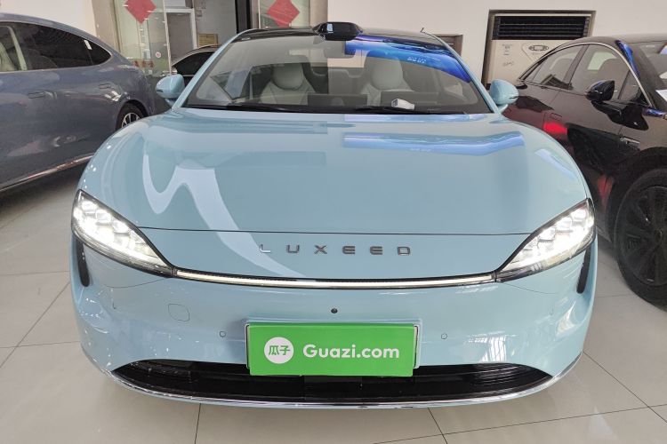 Used Hima Luxeed S7 2025 785 km Ultra
