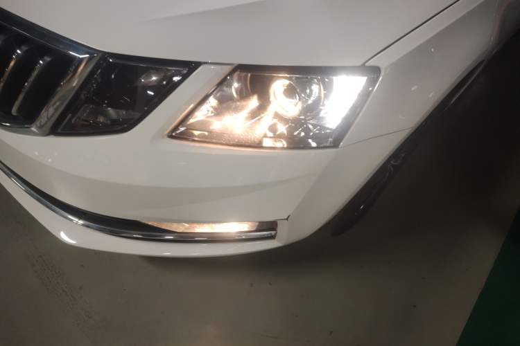 Used Skoda Octavia 2018 1.6L Automatic Luxury Edition
