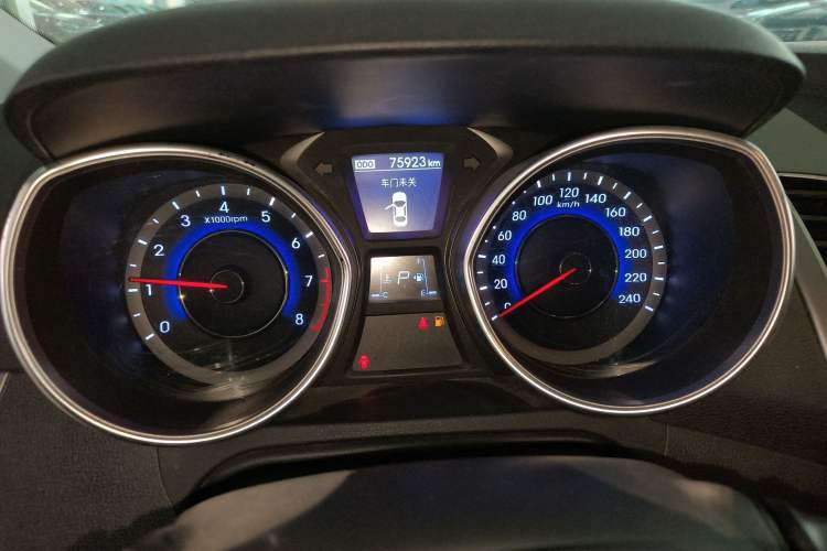 Used Hyundai Elantra (5th Generation / Langdong) 2016 1.6L Automatic Prestige Edition