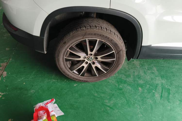 Used Volkswagen Tiguan 2015 1.8TSI Automatic Two-Wheel Drive Luxury Model