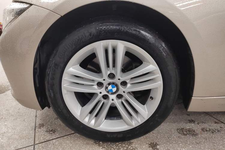 TDK.VehicleDetails.img