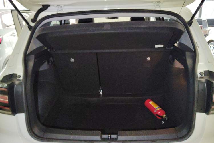 Used Volkswagen Tacqua 2021 200TSI DSG JoyConnect Edition
