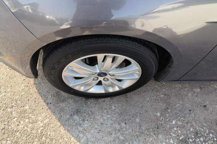 Used Ford Focus 2012 Sedan 1.6L Automatic Comfort Model
