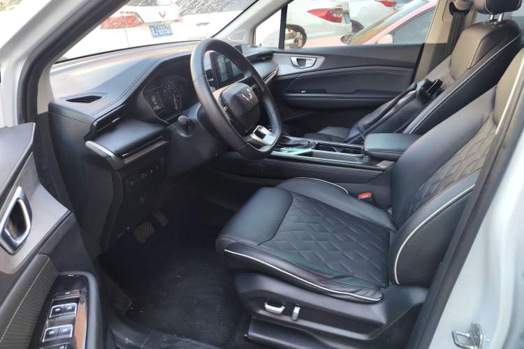 Used Wuling Jiachen 2022 1.5T CVT Deluxe Flagship Edition
