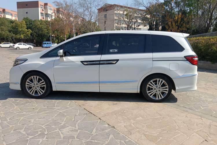 Used Honda Elysion 2016 2.4L Style Edition
