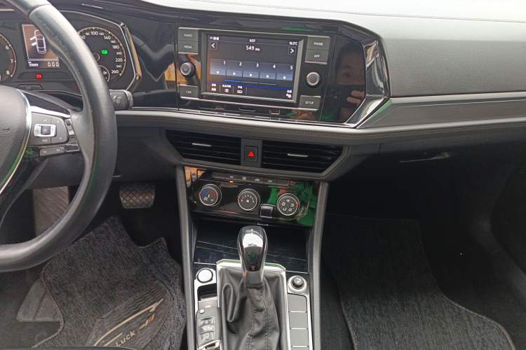 Used Volkswagen Sagitar 2020 200TSI DSG Comfort Version China VI Standard
