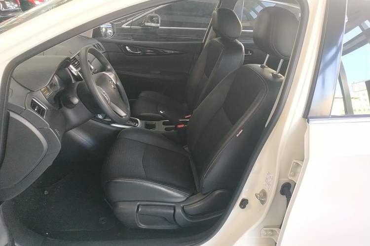 Used Nissan Tiida 2019 1.6L CVT Smart Drive Version China VI Standard