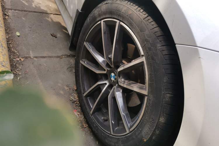 TDK.VehicleDetails.img