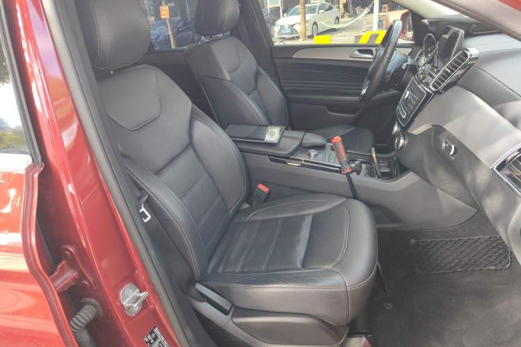 Used Mercedes-Benz GLE Coupe 2018 GLE 400 4MATIC Coupe SUV
