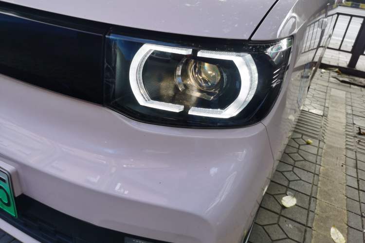 Used Wuling Hongguang MINIEV 2021 Macaron Premium Model – Lithium Iron Phosphate
