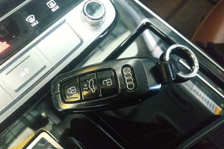 Used Audi Q8 2023 55 TFSI Luxury Dynamic Edition
