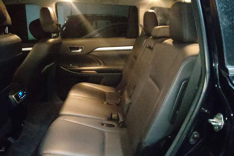 Used Toyota Highlander 2015 2.0T Four-Wheel Drive Luxury Edition 7-Seater