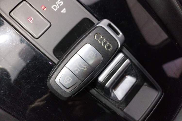 Used Audi A3 2021 A3L Limousine 35 TFSI Fashionable and Elegant Model
