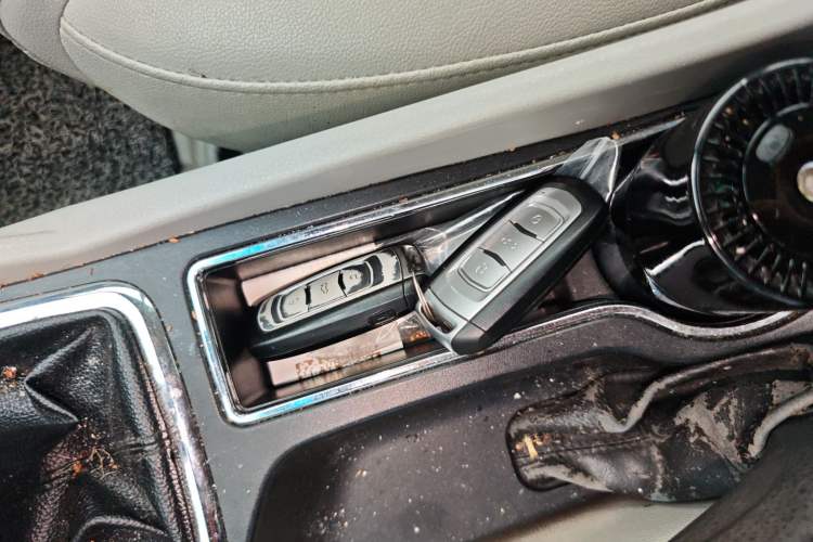 Used Geely Auto Emgrand 2016 Sedan 1.5L Manual Luxury Model