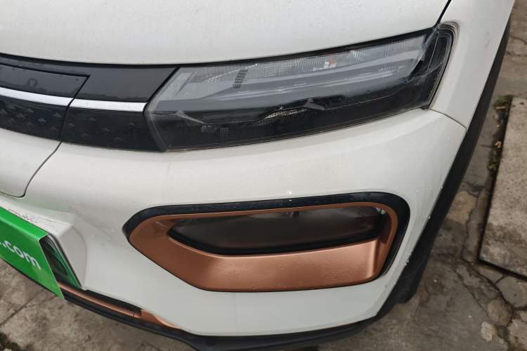 Used Dongfeng NAMMI BOX 2022 Chasing Wind Edition 331 km Standard Model
