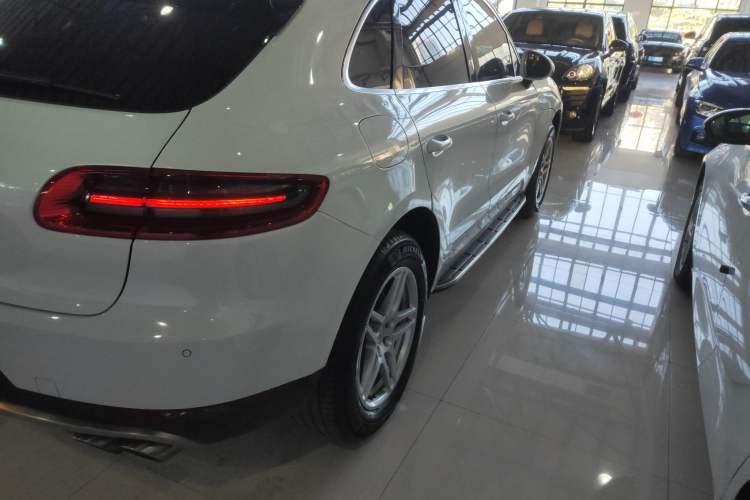 Used Porsche Macan 2017 Macan 2.0T
