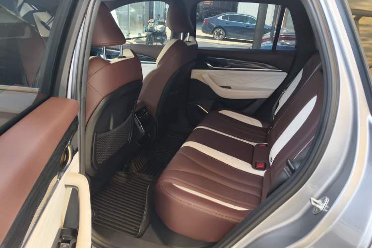 Used Geely Auto Monjaro L 2021 2.0TD DCT EVO Two-Wheel Drive Prestige Version
