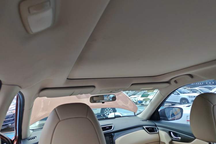 Used Nissan X-Trail 2015 2.0L CVT Comfort MAX Edition 2WD