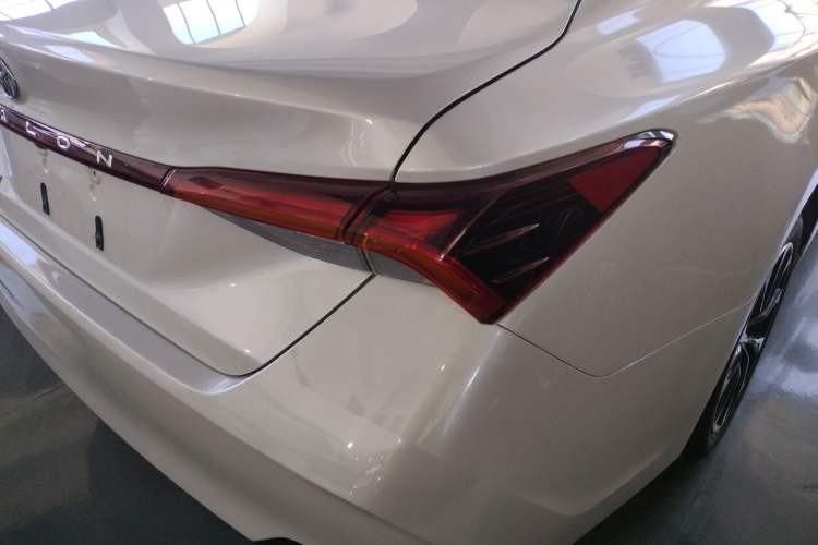 Used Toyota Avalon 2023 2.0L Premium Edition