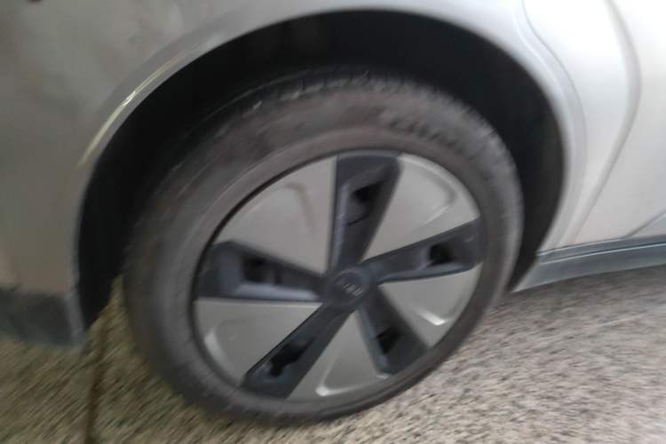 Used AION Y 2023 Plus 610 Enjoyment Edition Ternary Lithium
