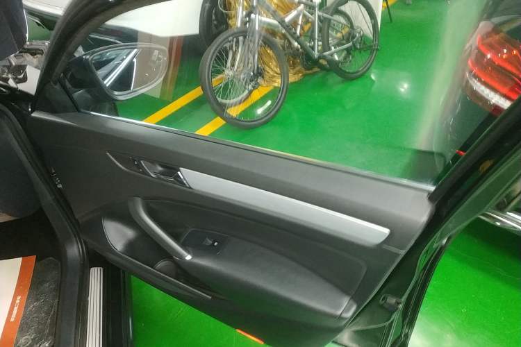 Used Volkswagen Passat 2014 1.8TSI DSG Prestige Edition
