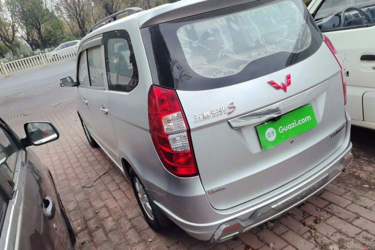 Used Wuling Hongguang 2014 1.5L S Standard Version