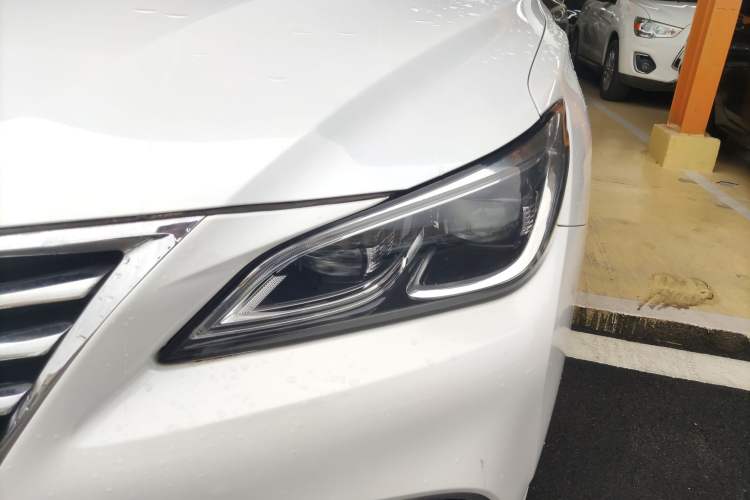 Used Changan Raeton CC 2018 1.5T Automatic Haoya Model Guangmang Edition China V Standard
