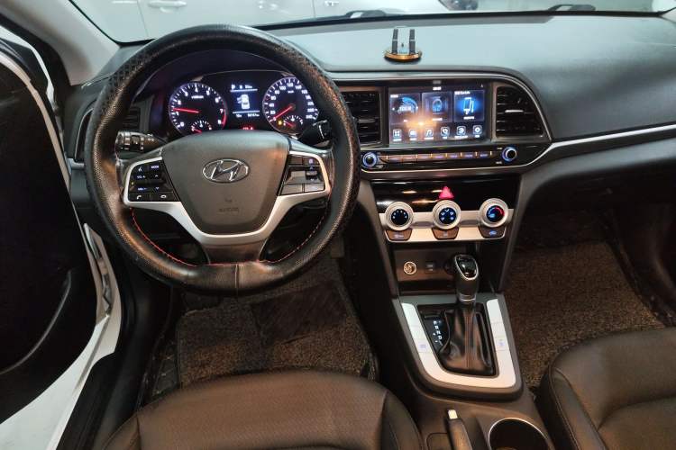 Used Hyundai Elantra 2019 1.5L CVT ZhiXuan – Elite Version
