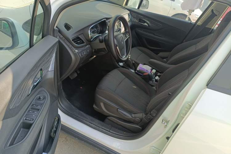 Used Buick Encore 2018 18T Automatic Two-Wheel Drive Urban Leading Model
