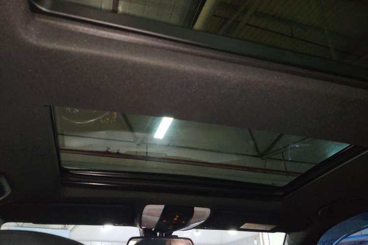 Used Mercedes-Benz GLK-Class 2015 GLK 260 4MATIC Dynamic Edition Ultimate Version
