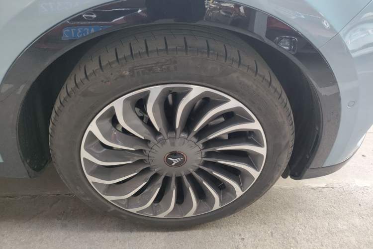 Used VOYAH FREE 2021 Four-Wheel Drive Extended-Range First Edition Commemorative Edition Exclusive Luxury Package
