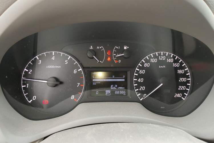 Used Nissan Sylphy 2014 1.6XV CVT Deluxe Edition
