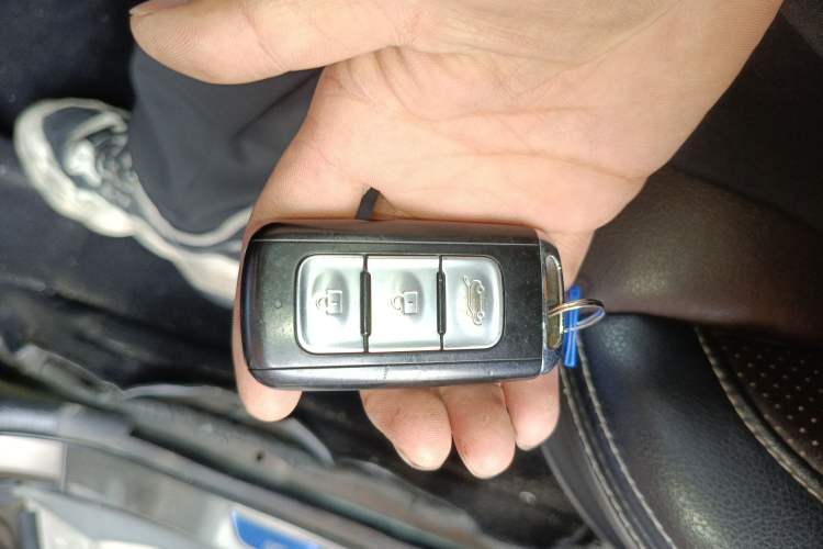 Used Dongfeng Fengon 580 2017 1.5T CVT Smart Connectivity Model