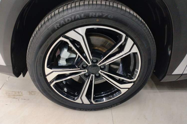 Used  L7 2025 EM-i 115km Exploration+ Edition
