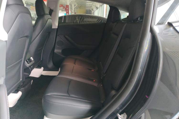 Used Tesla Model Y 2024 Long-Range All-Wheel-Drive Version