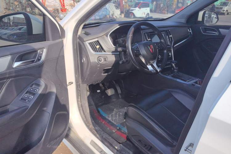 Used Roewe RX5 2016 20T Two-Wheel Drive Automatic Flagship Edition
