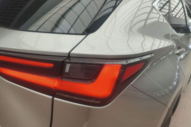 Used Lexus NX 2022 350h Front-Wheel-Drive Innovation Edition