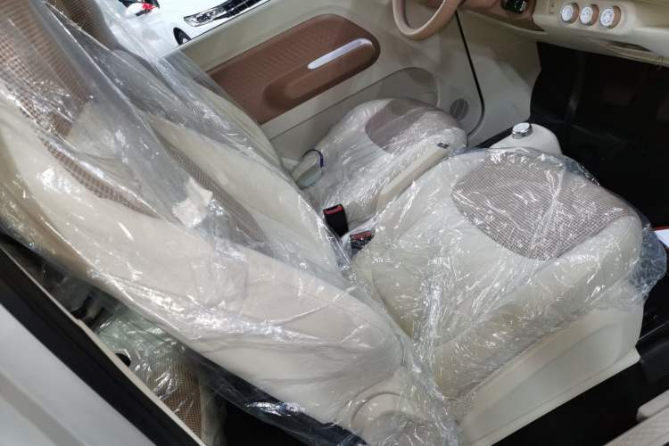 Used Wuling Hongguang MINIEV 2024 3rd Generation 215km Youth Edition
