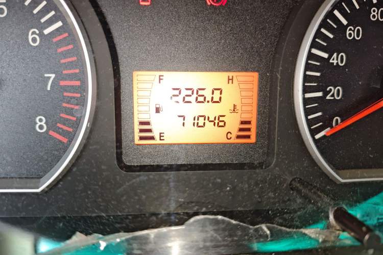 Used FORTHING Lingzhi 2016 V3 1.5L 7-Seater Standard Model China V Emission Standard