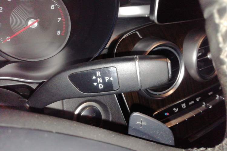 Used Mercedes-Benz GLC 2018 GLC 260 4MATIC Luxury Model