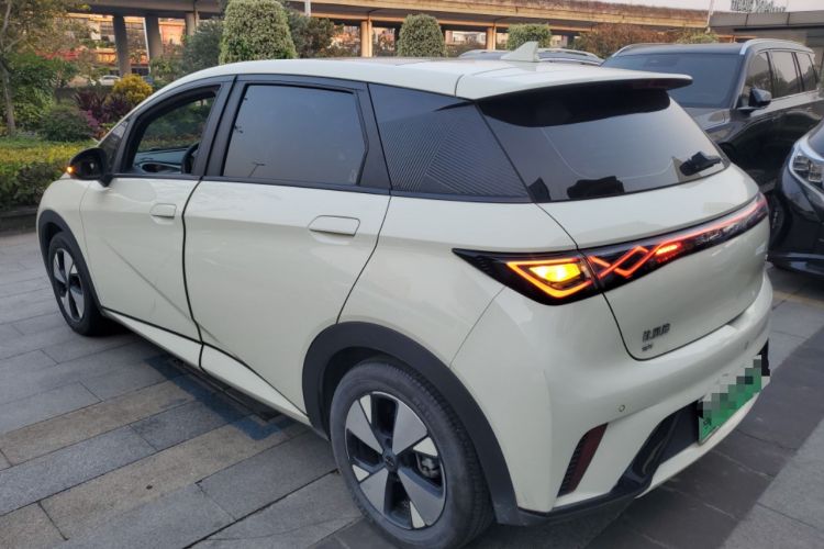 Used BYD Dolphin 2023 420 km Fashion Edition