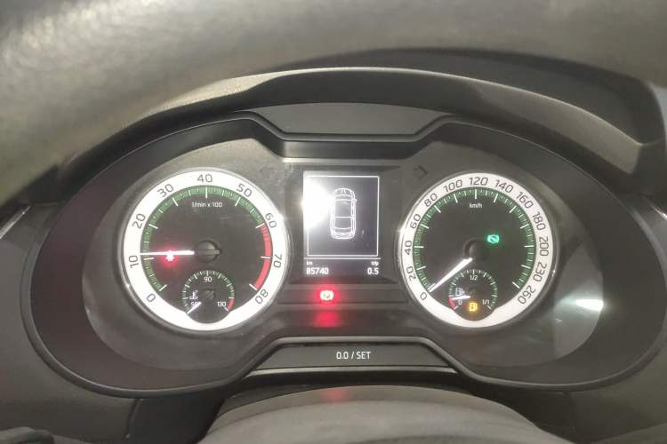 Used Skoda Octavia 2019 1.5L Automatic Smart Drive Luxury Edition China VI Standard