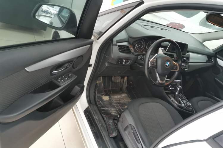 Used BMW 2 Series Gran Tourer 2015 218i Leading Model
