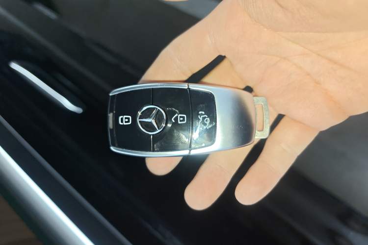 Used Mercedes-Benz E-Class 2023 Updated E 300 L Luxury Edition
